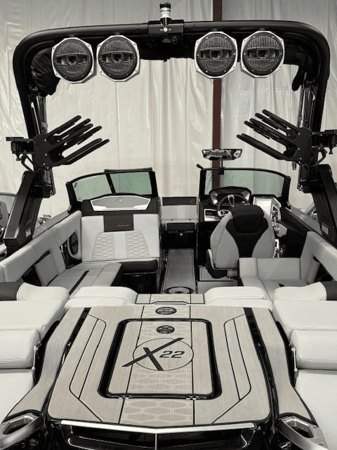 2023 Mastercraft X22