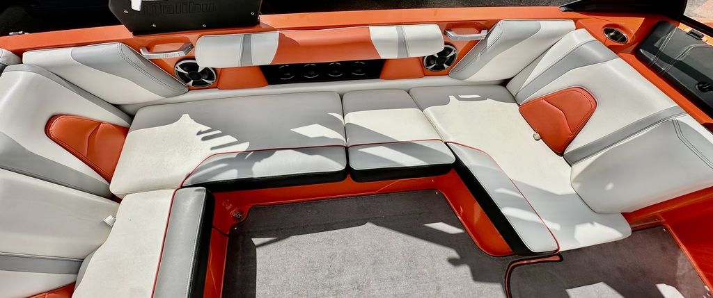 2020 Malibu Boats 21 VLX