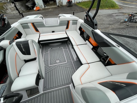2015 Nautique G21
