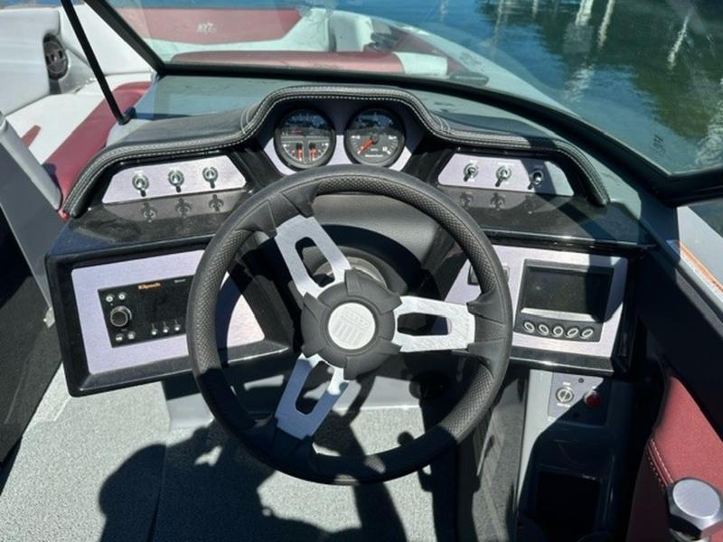2022 MasterCraft NXT24