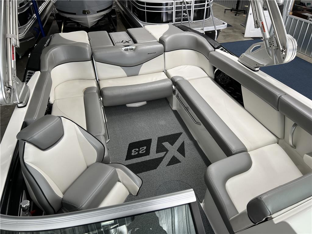2017 MasterCraft XT23