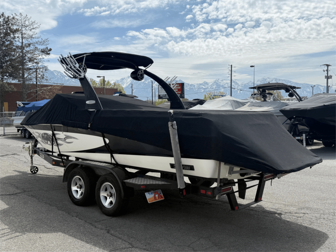2005 23′ Malibu “Wakesetter XTI”