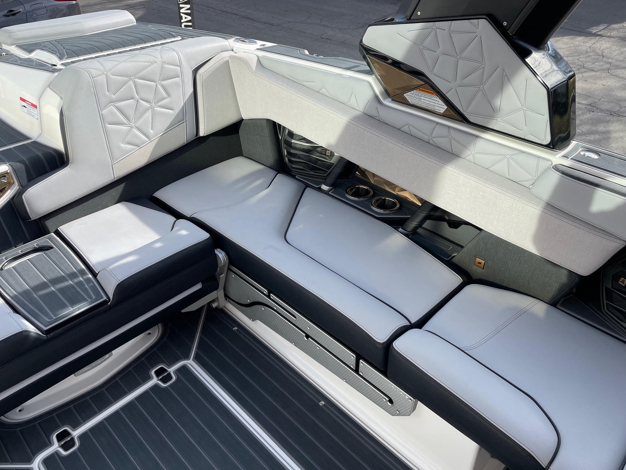 2023 NAUTIQUE G23 PARAGON