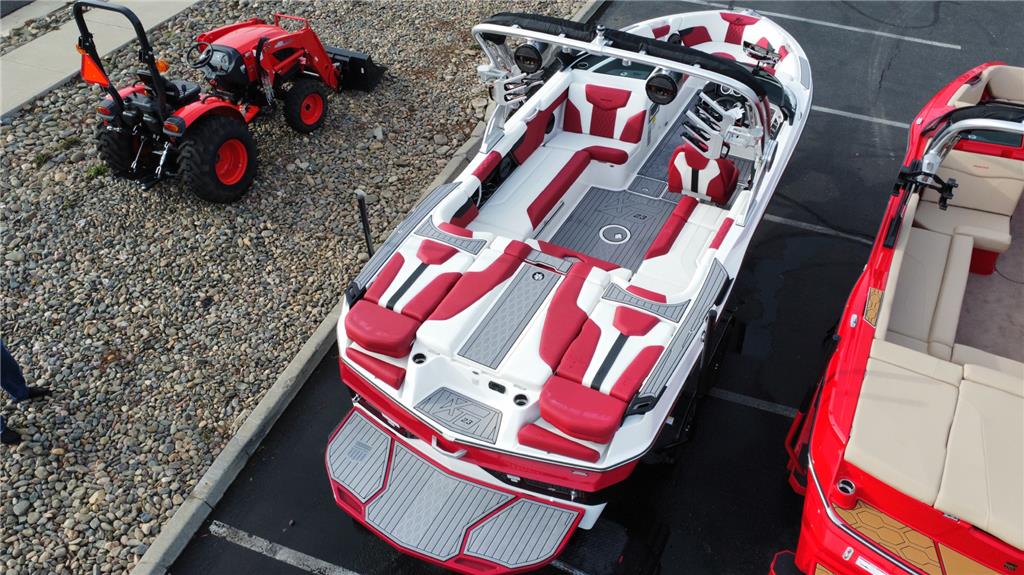 2023 MASTERCRAFT XT23