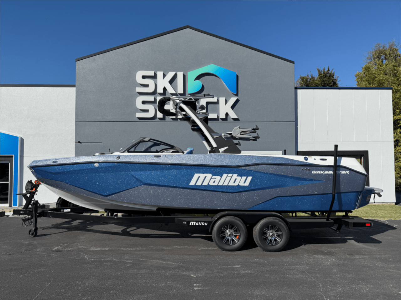 2025 Malibu Wakesetter 25LSV