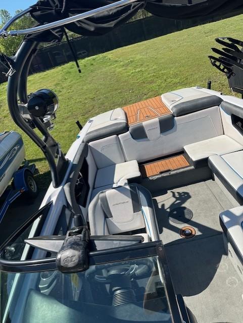 2014 Sport Nautique 200 &#8211; only 30 hours