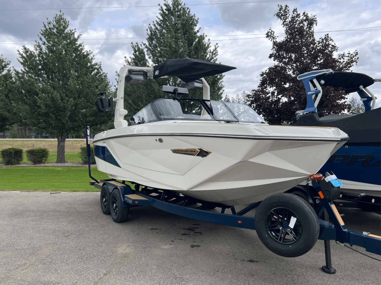 2024 Nautique G23