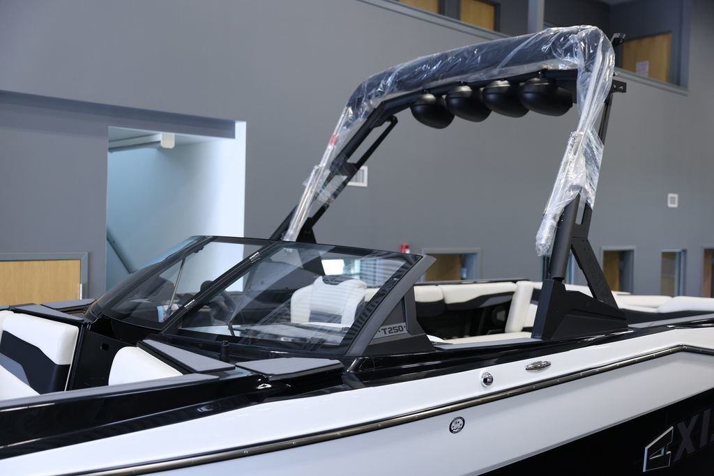 2024 Axis T250 LT4