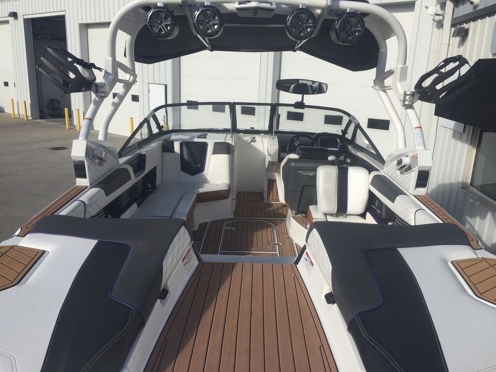 2016 Nautique Super Air Nautique G23
