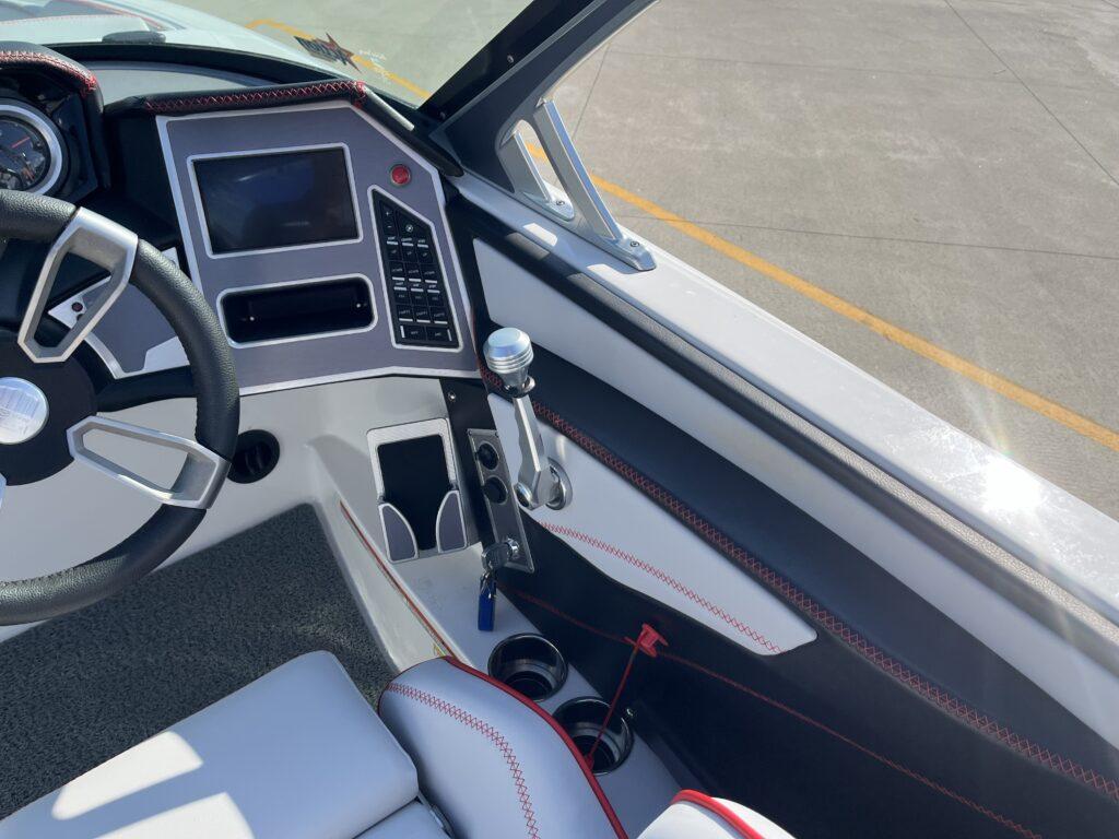2020 MasterCraft XT22