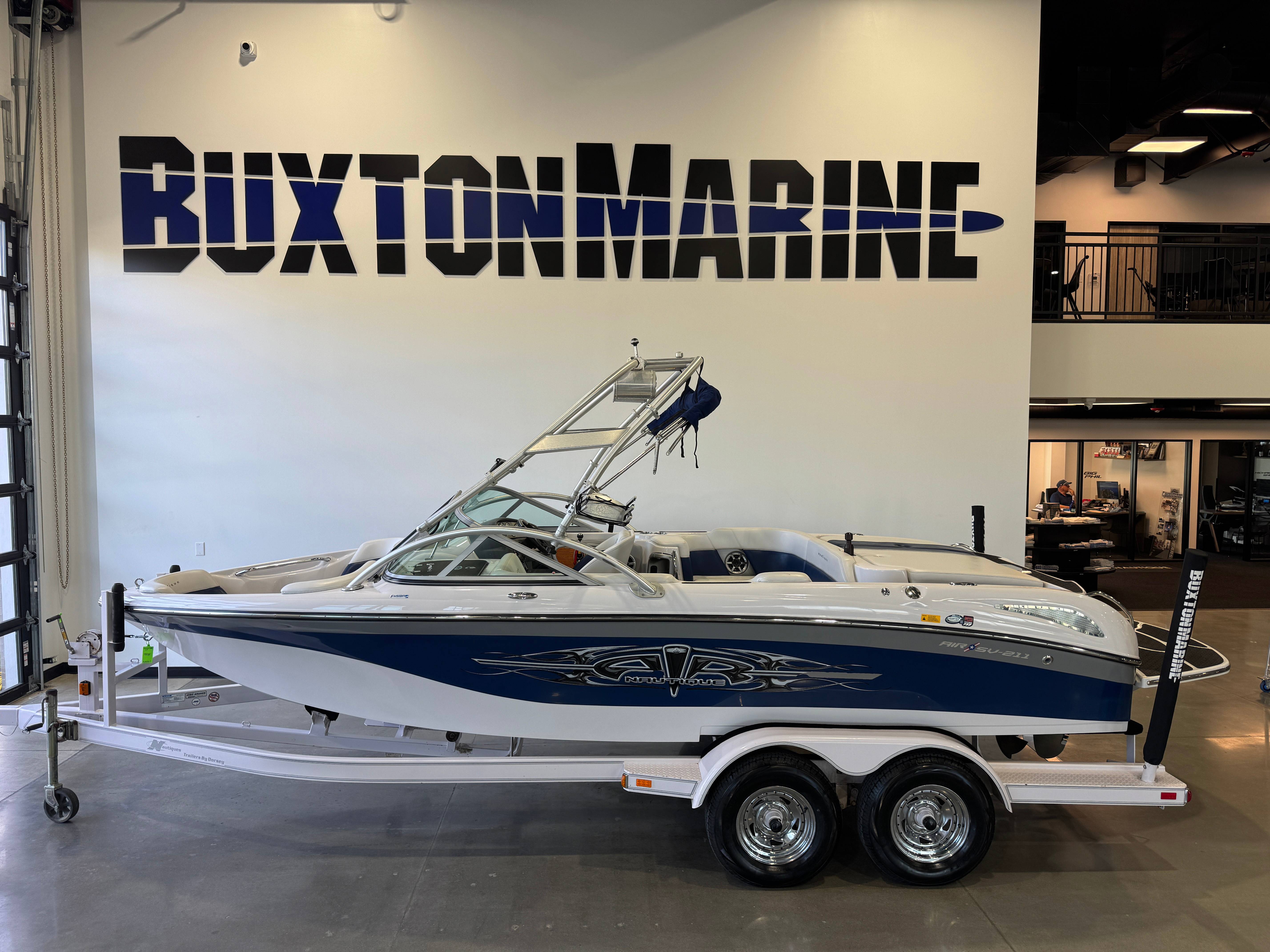boat.Title
