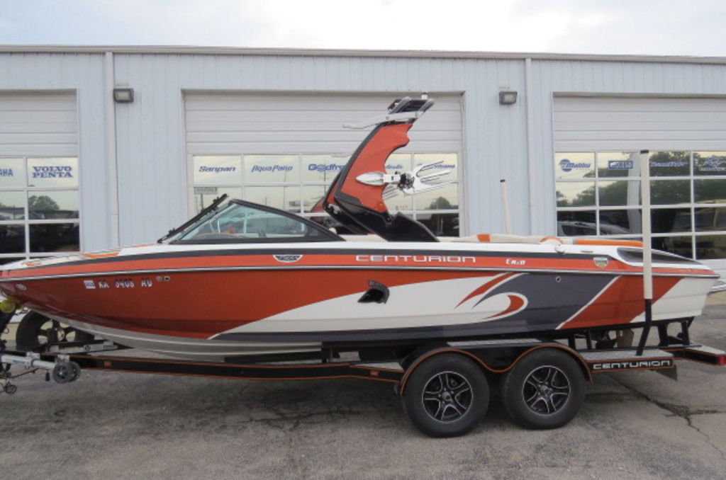 boat.Title