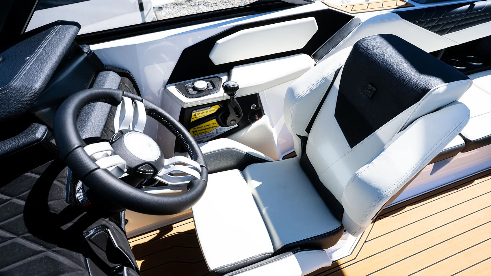 2023 Nautique S23