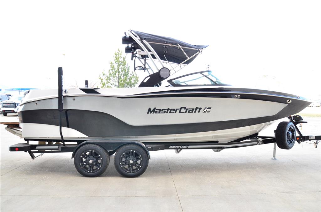 2022 MasterCraft XT24 -JUST 47 HOURS! Transferrable Warranty! LOADED!