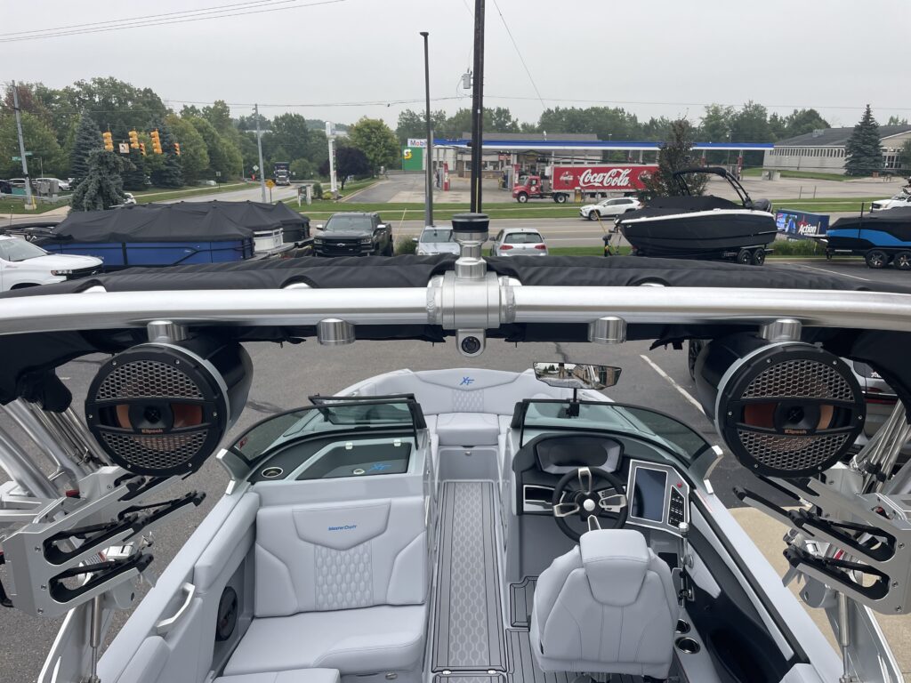 2024 MasterCraft XT24