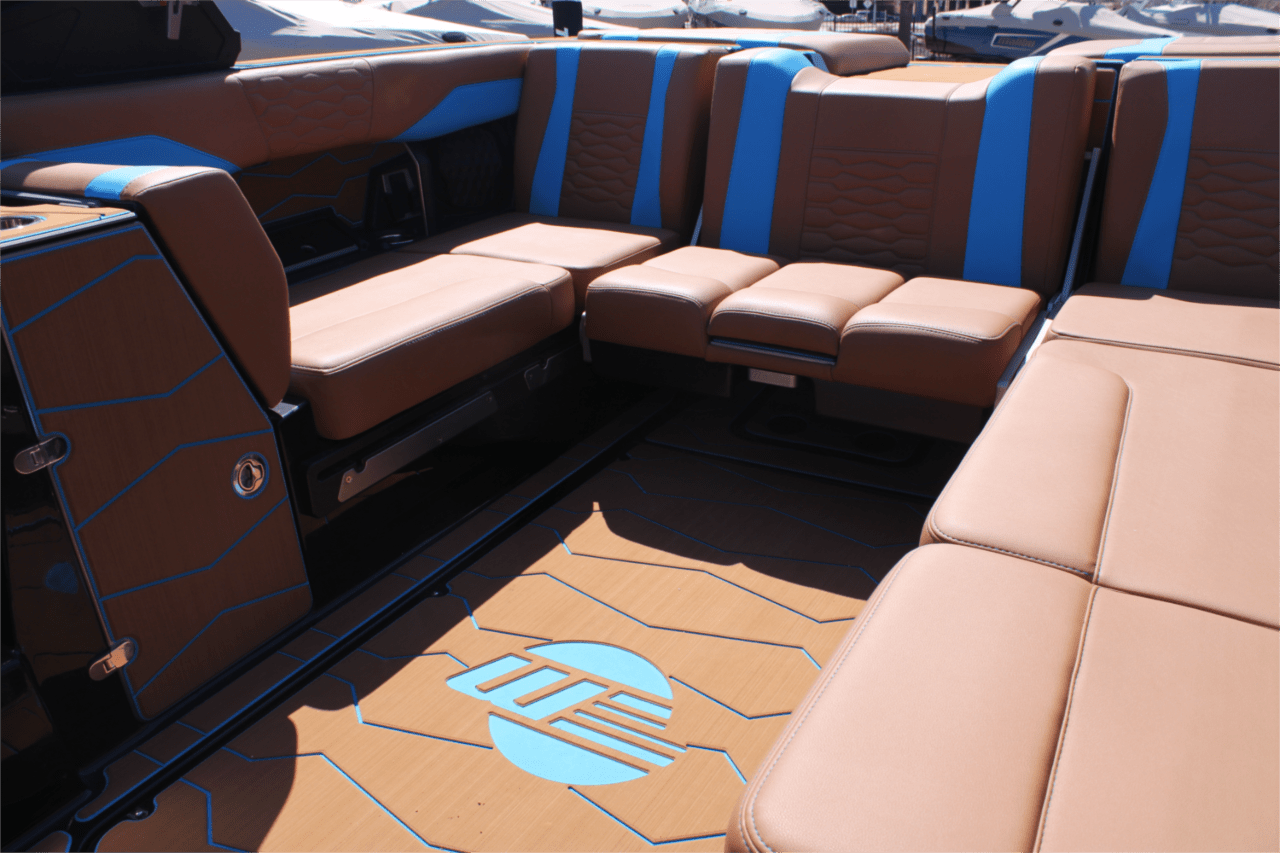 2025 Malibu 24 MXZ