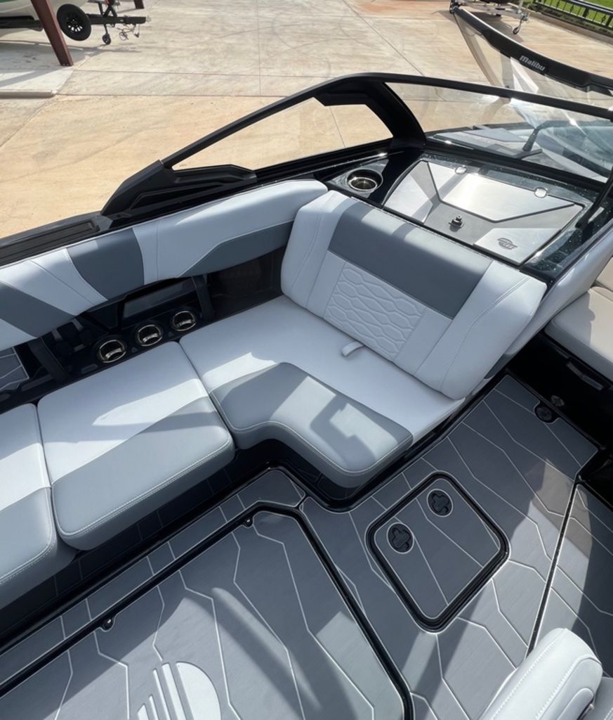 2025 Malibu Boats 22 MXZ