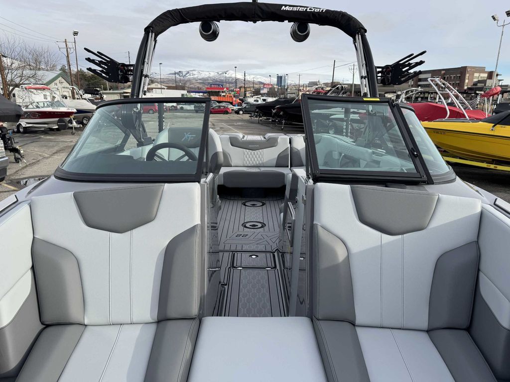 2025 MasterCraft XT22