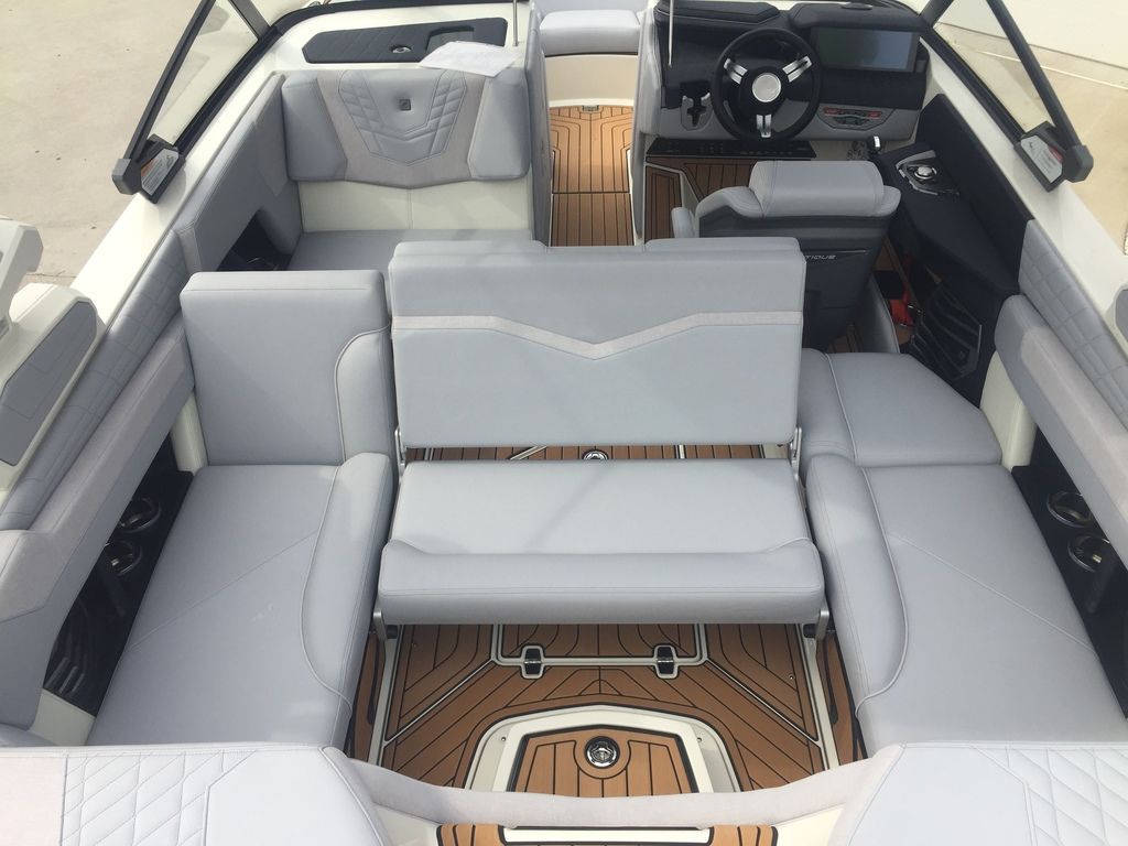 2024 Nautique Super Air Nautique G21