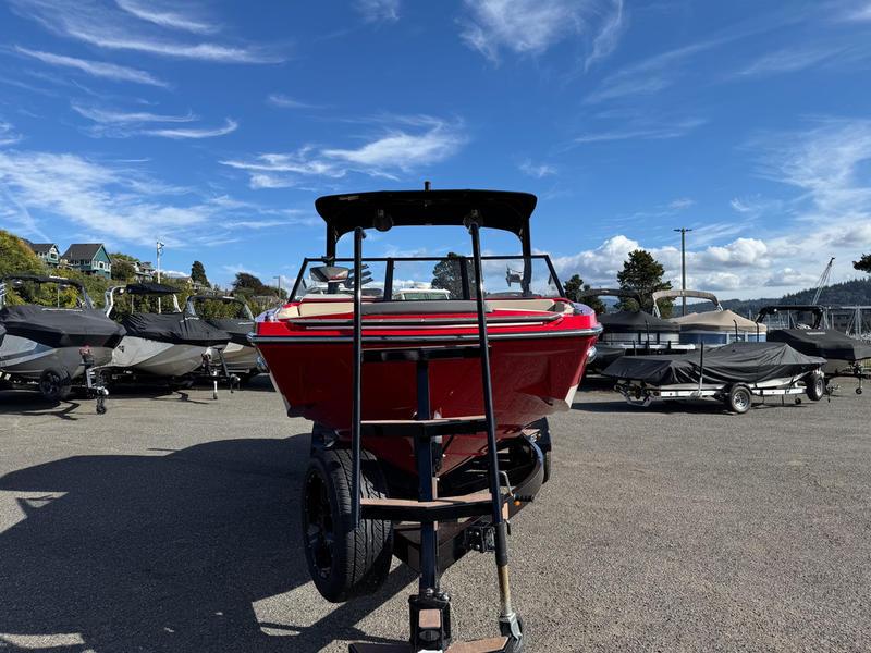 boat.Title