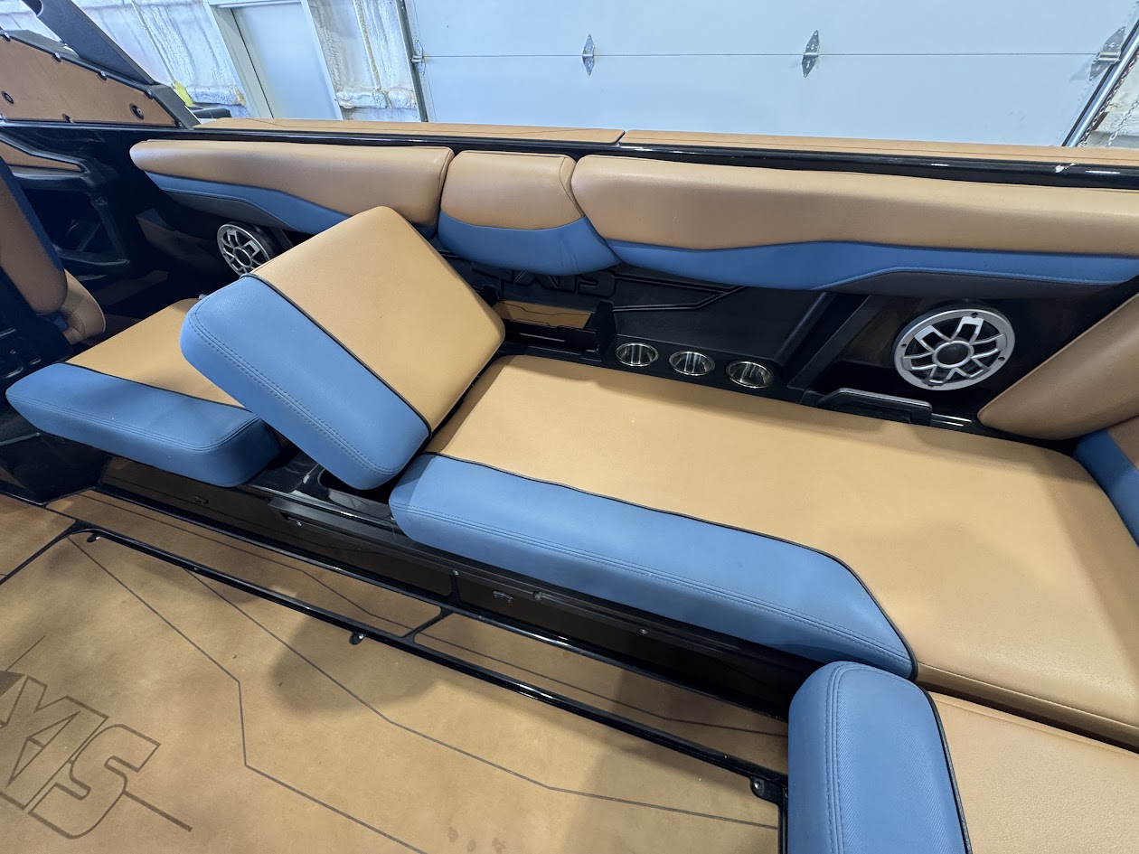 2023 Axis T250