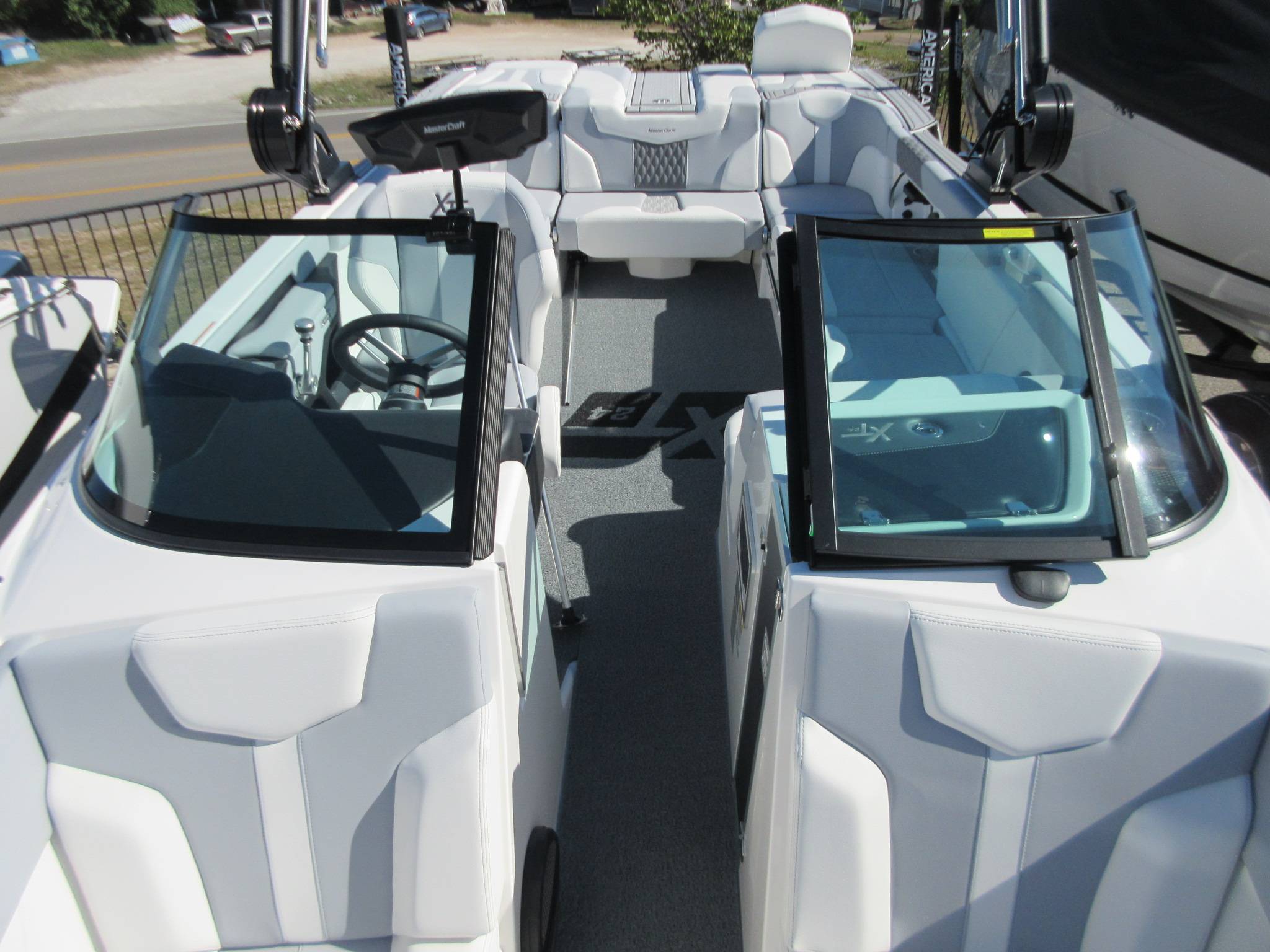 2025 Mastercraft XT24
