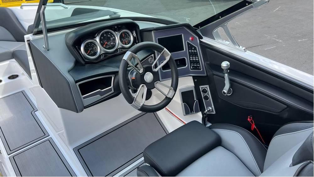 2021 MasterCraft XT21