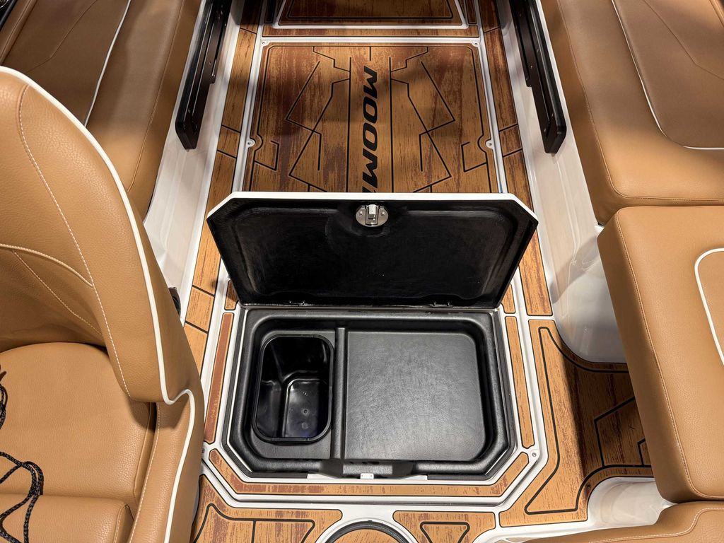 2025 MOOMBA Mojo
