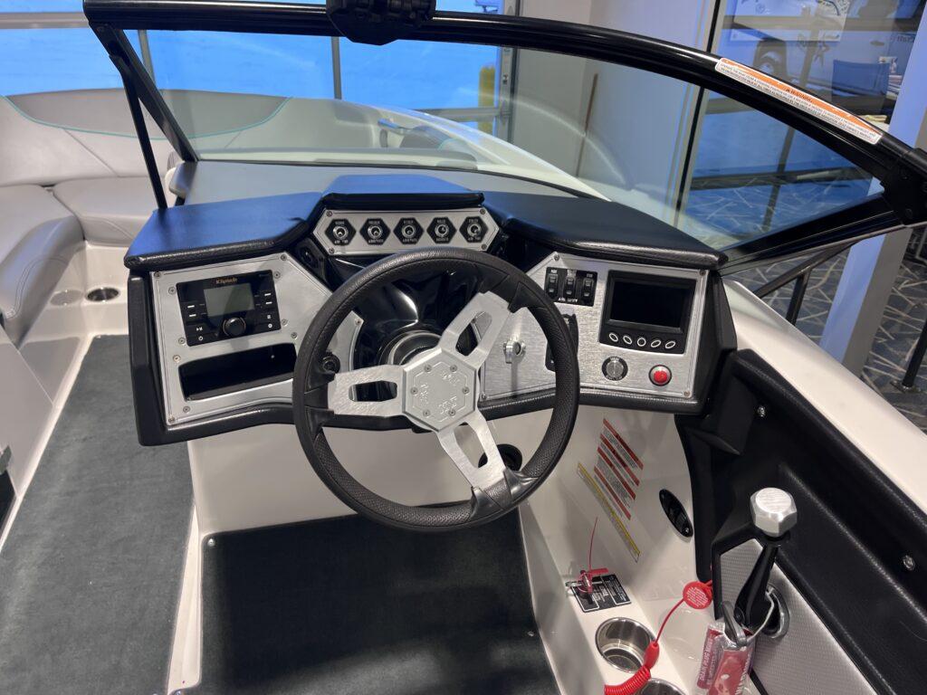 2019 MasterCraft NXT22