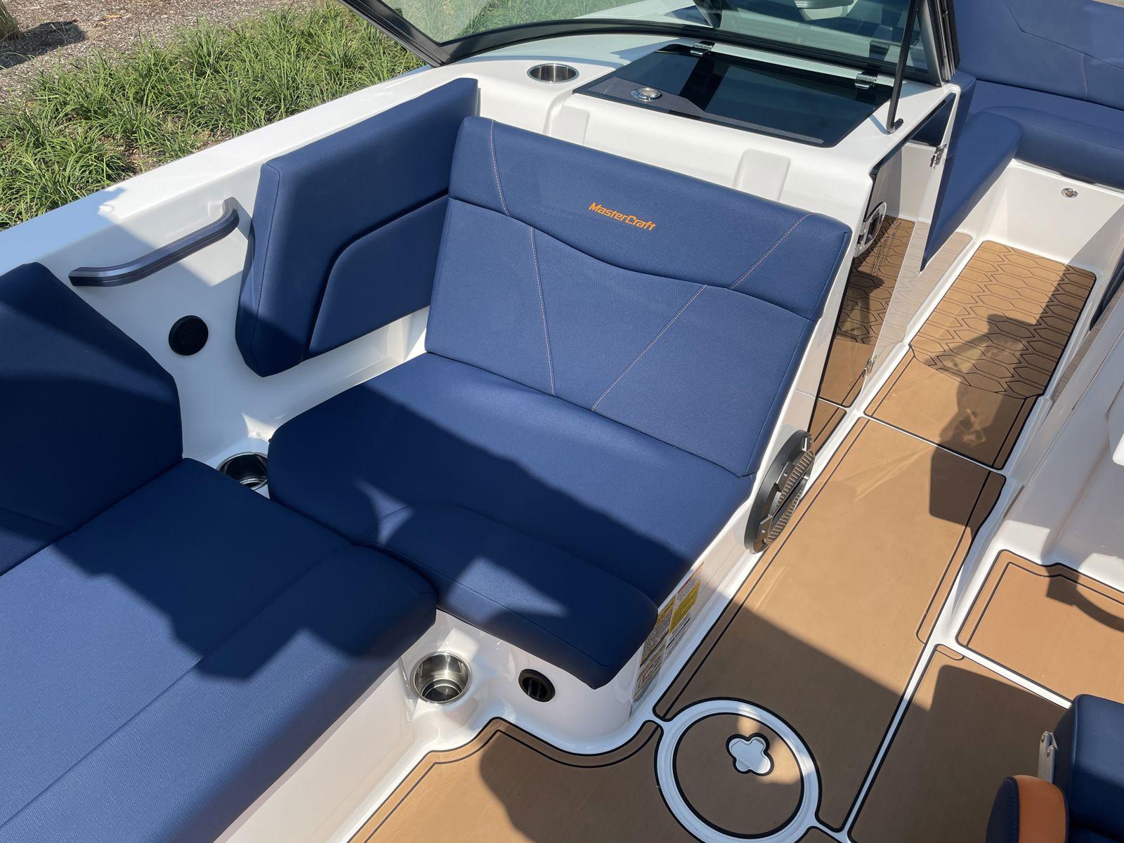 2021 MasterCraft NXT24