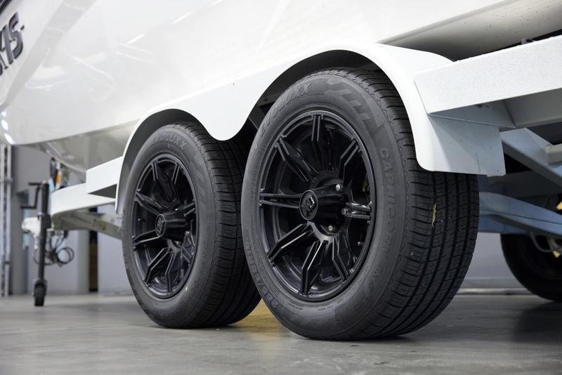 2025 Axis A225