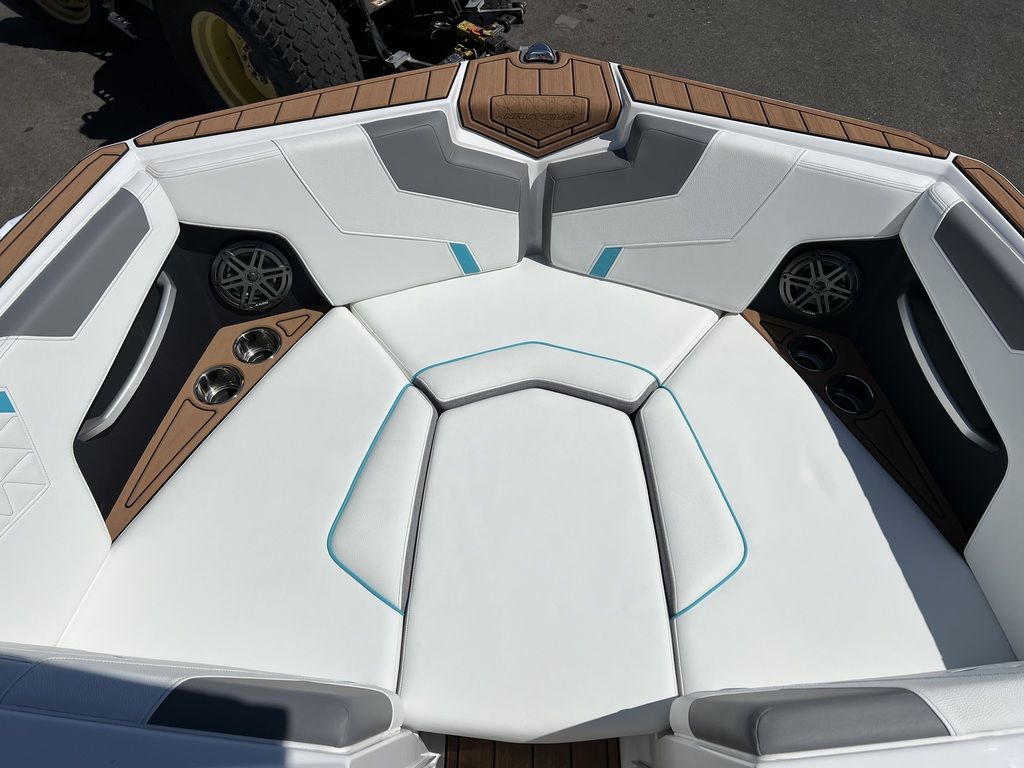 2025 Nautique GS20