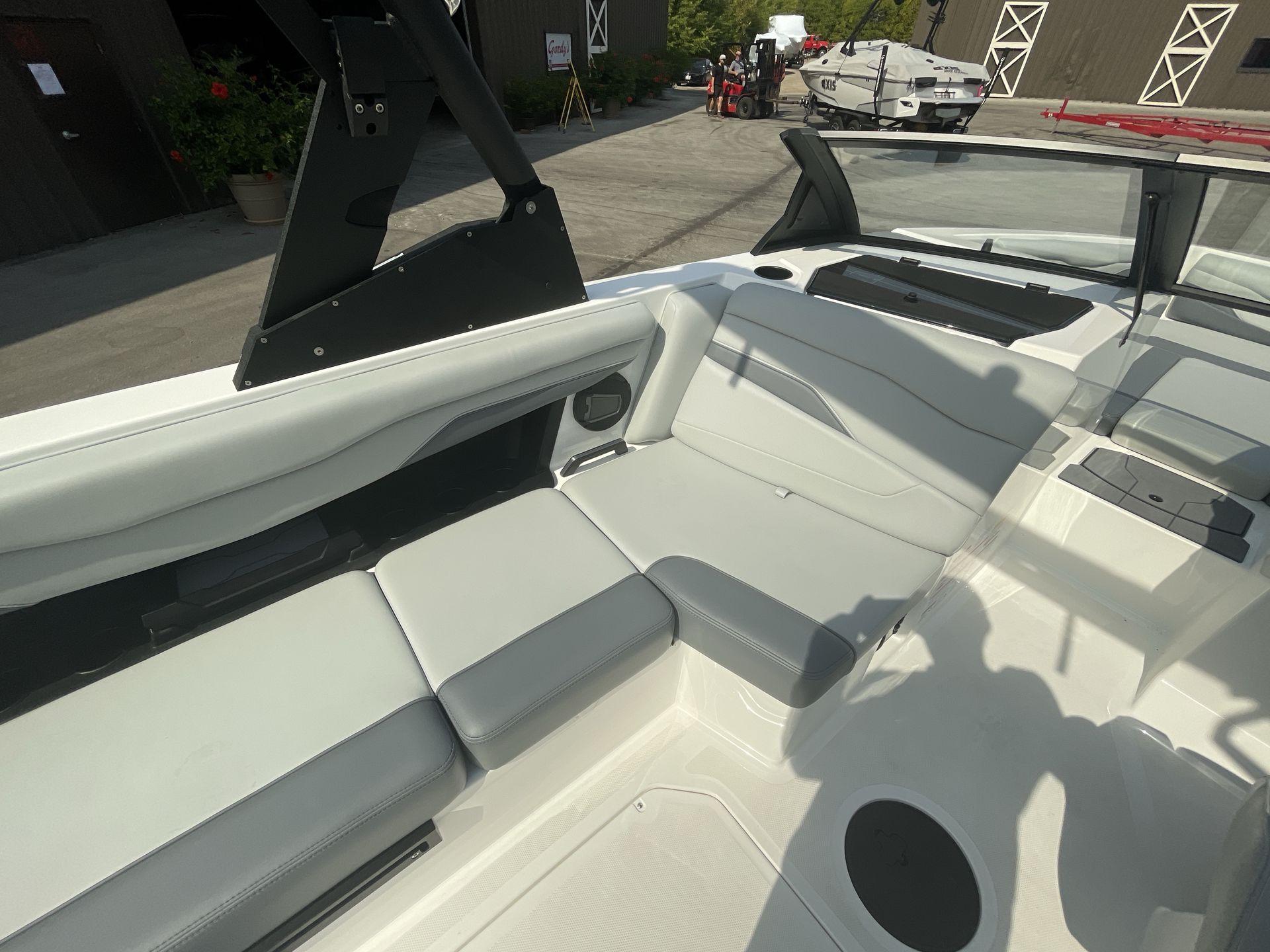 2024 Axis T220-R