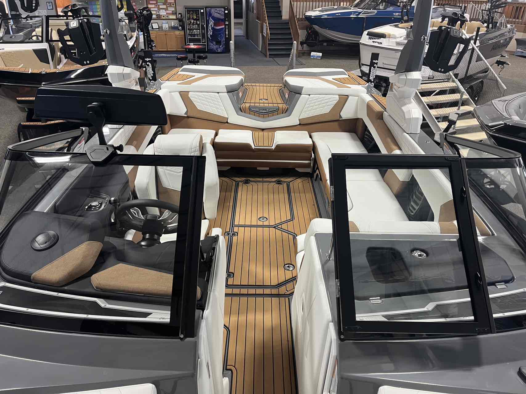 2024 Nautique G23