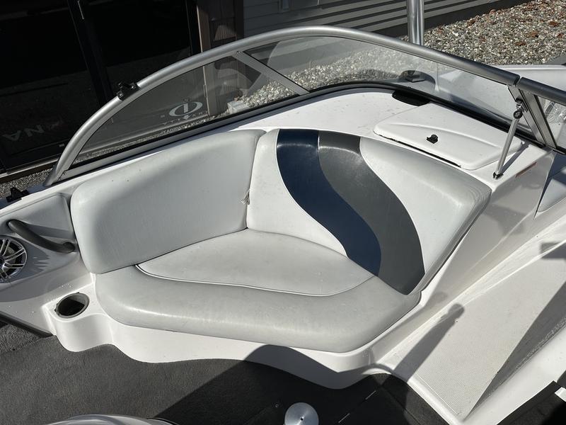 2005 Moomba Outback