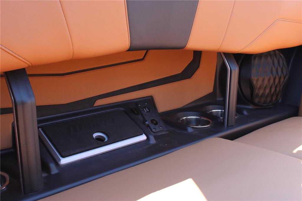 2023 Malibu 22 LSV