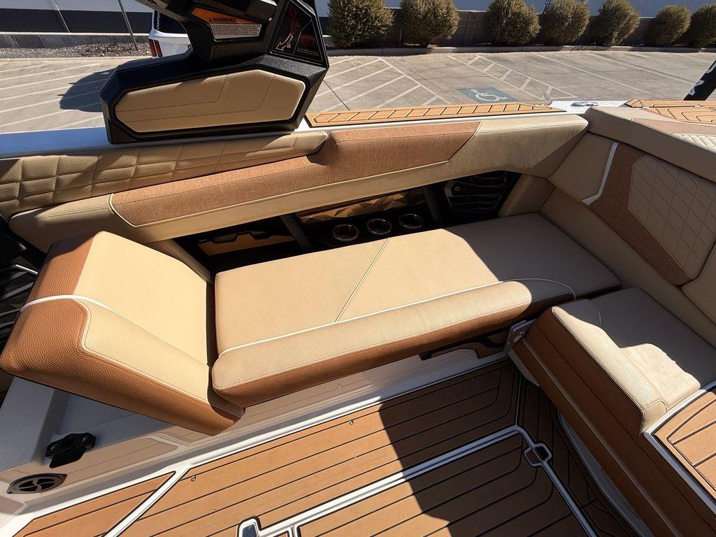 2024 Nautique G25