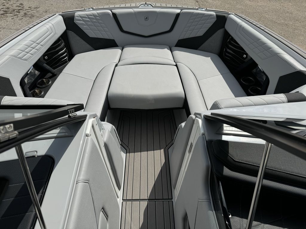 2023 Nautique Super Air Nautique G23