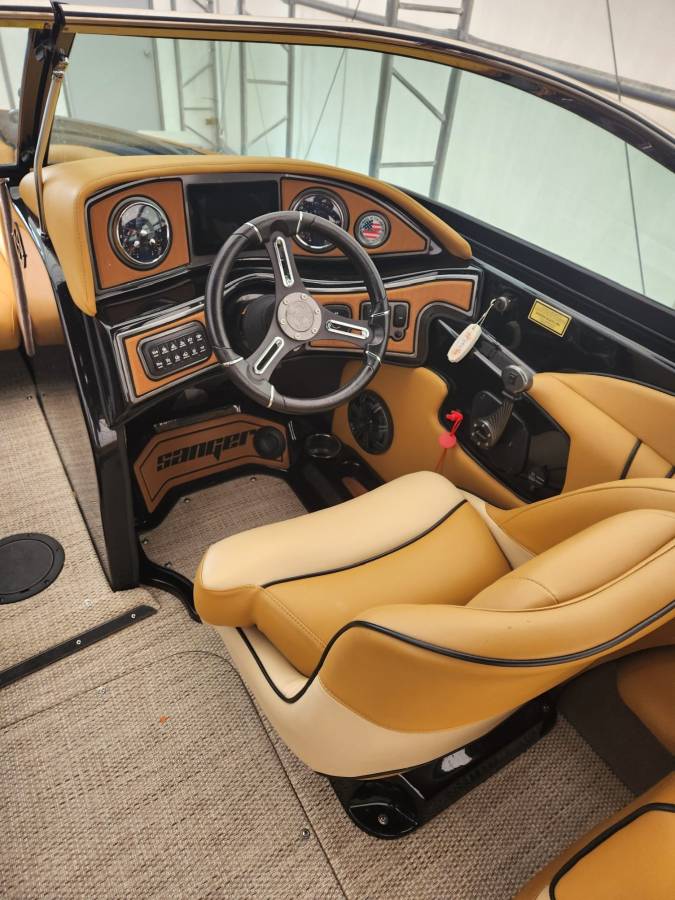 2023 Sanger 237 SX
