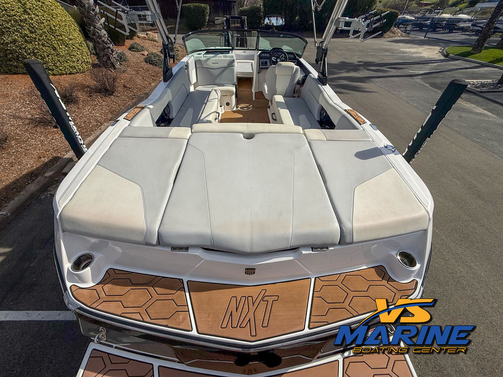2021 MasterCraft NXT24