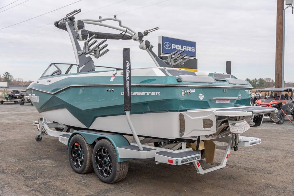 2024 Malibu Boats 22 LSV
