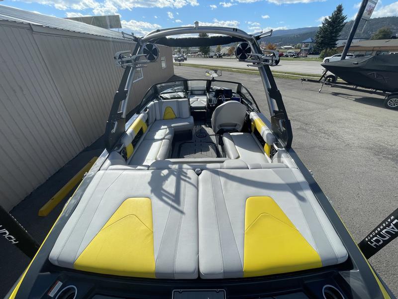 2017 malibu boats 21-VLX