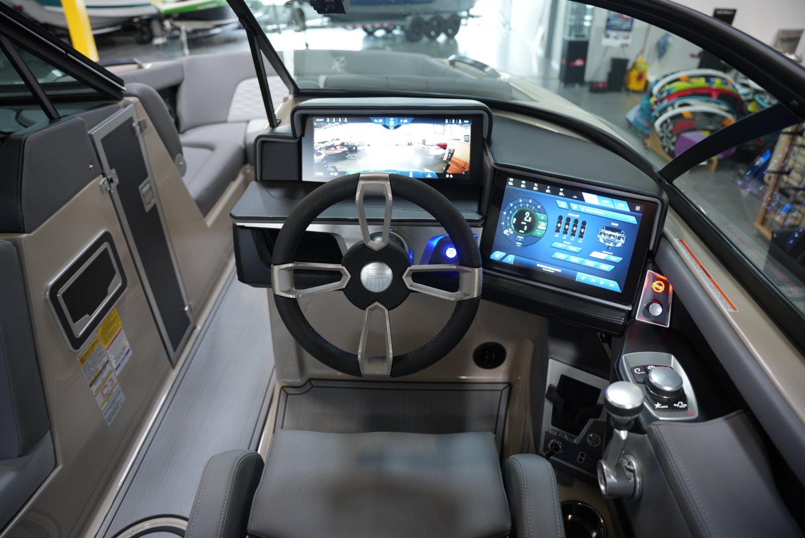2025 MasterCraft X22 &#8211; NEW ARRIVAL &#8211; BRAND NEW COLOR!