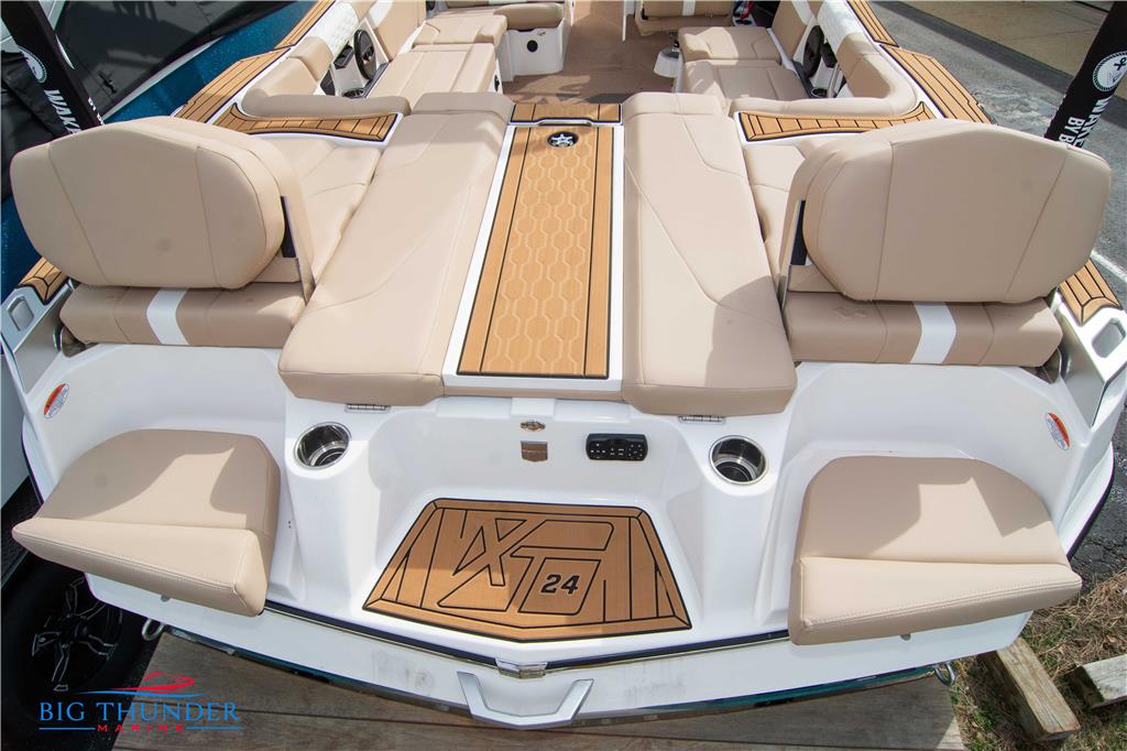 2024 MasterCraft XT24