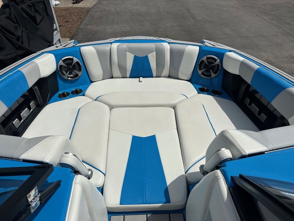 2021 Malibu Boats 24 MXZ