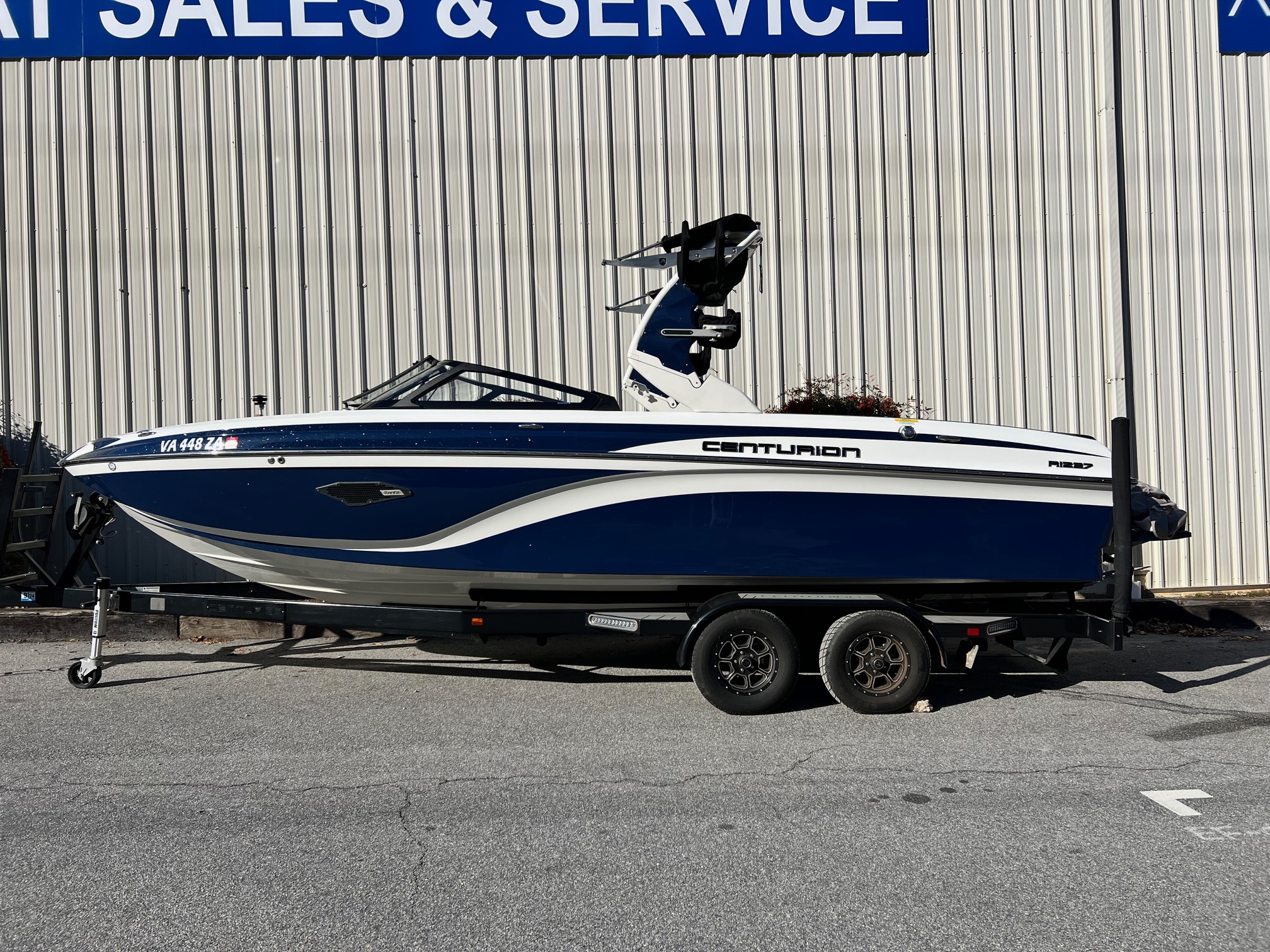 boat.Title