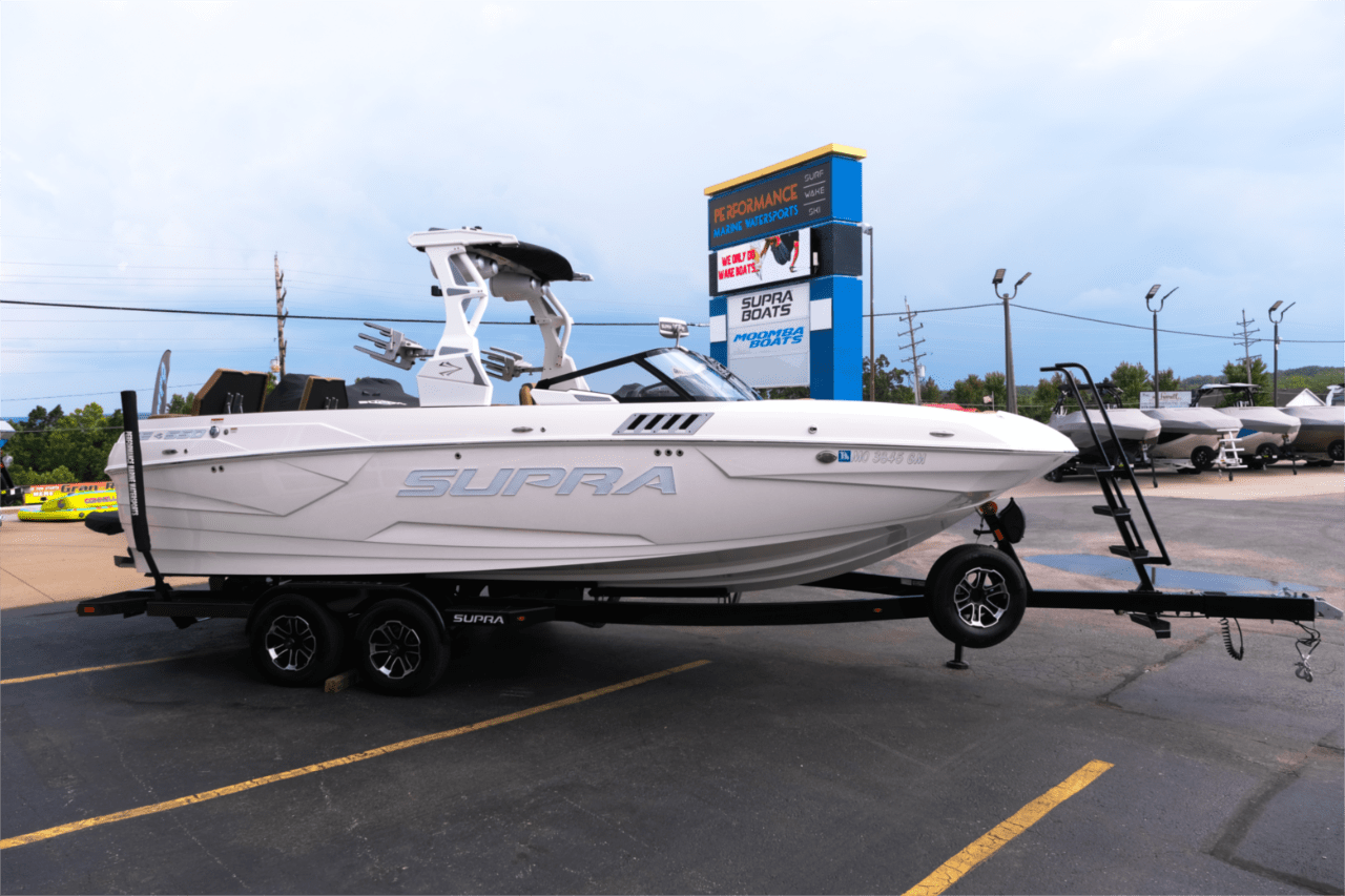 2022 SE -550 – 74hrs 1 OWNER SURF PKG TRAILER INCLUDED