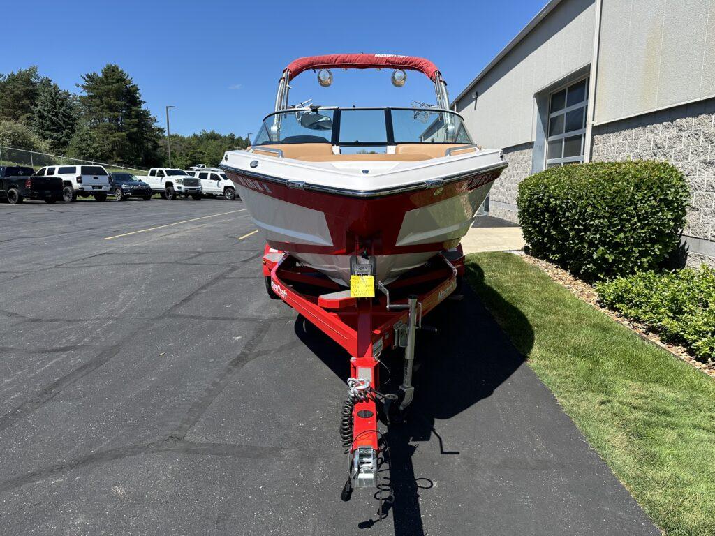 2019 MasterCraft XT21