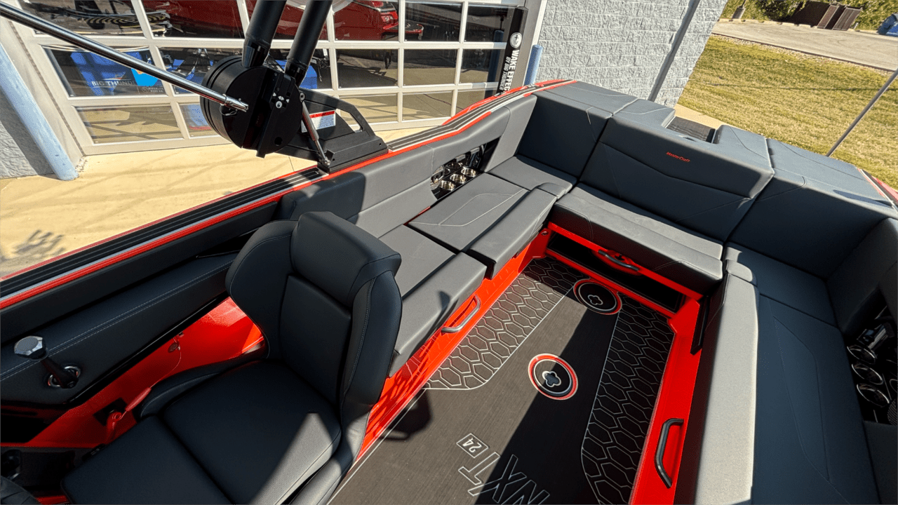 2025 MasterCraft NXT24
