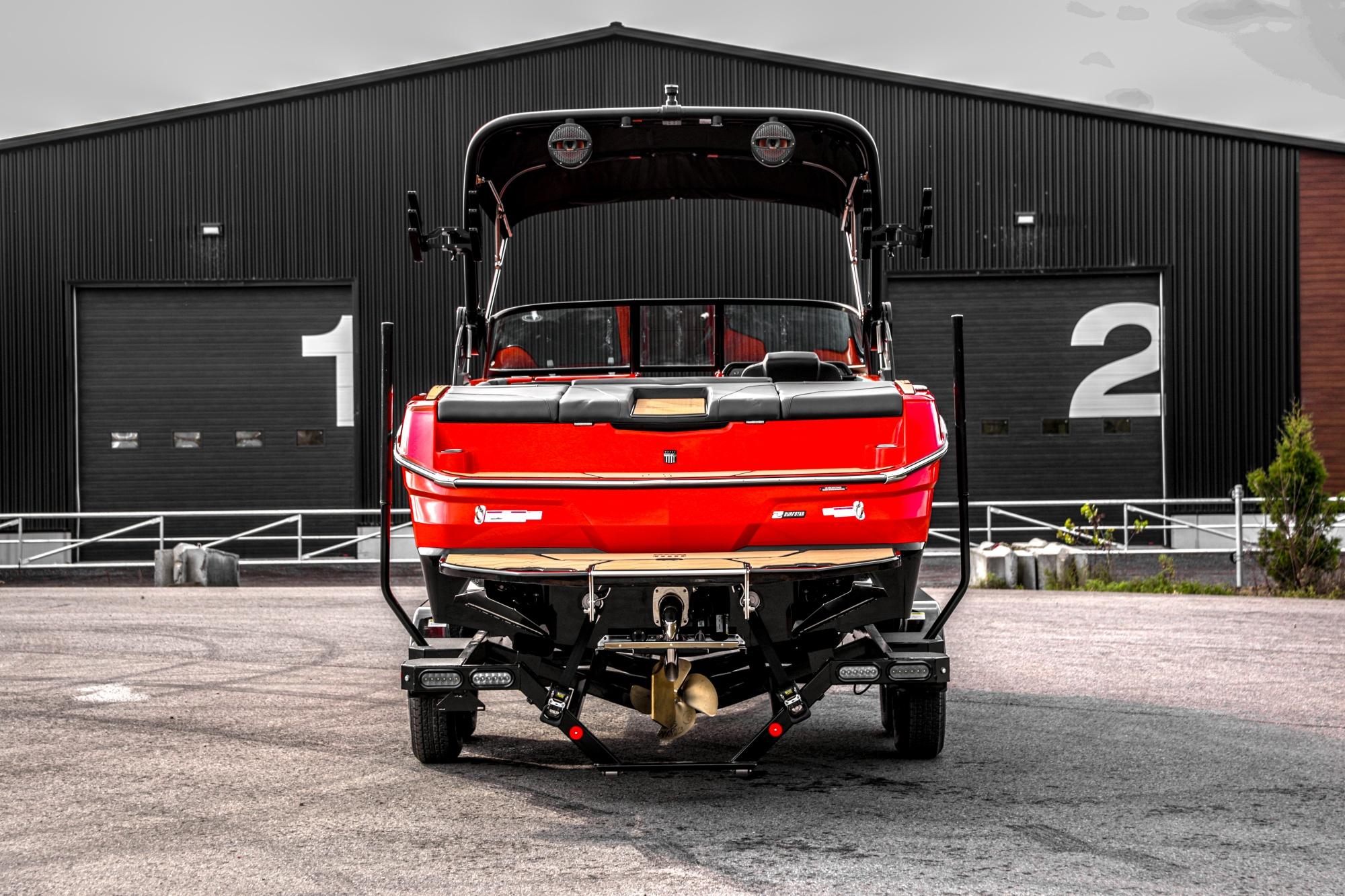 boat.Title